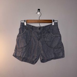 APT 9 Shorts